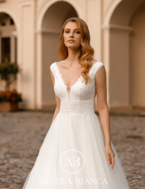 Robe de mariée Auria 3 à Agen