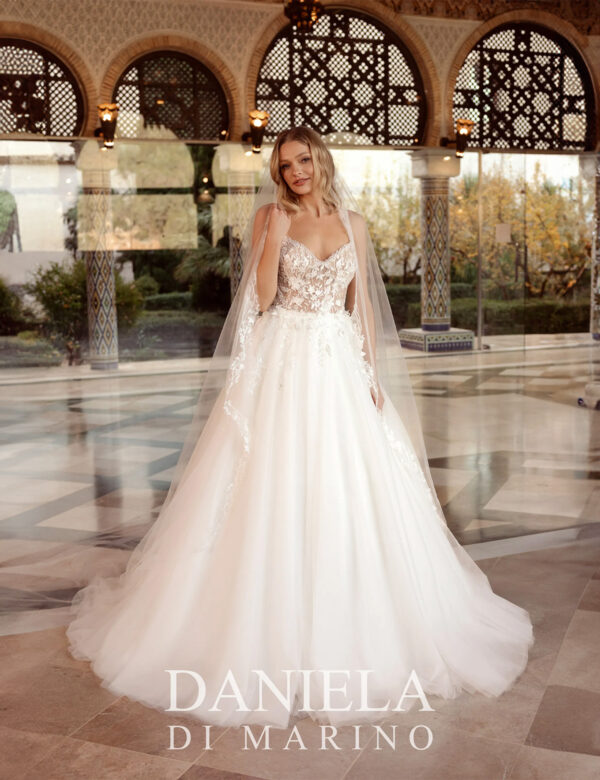 Robe de mariée Reese-4 à Agen